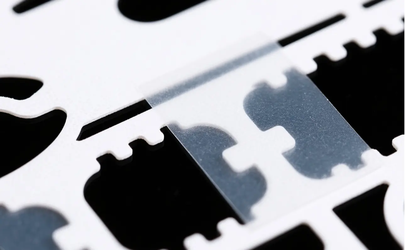 लेजर फिल्म कटिंग: एक उन्नत लेजर नियंत्रण प्रणाली का उपयोग क्यों करें?