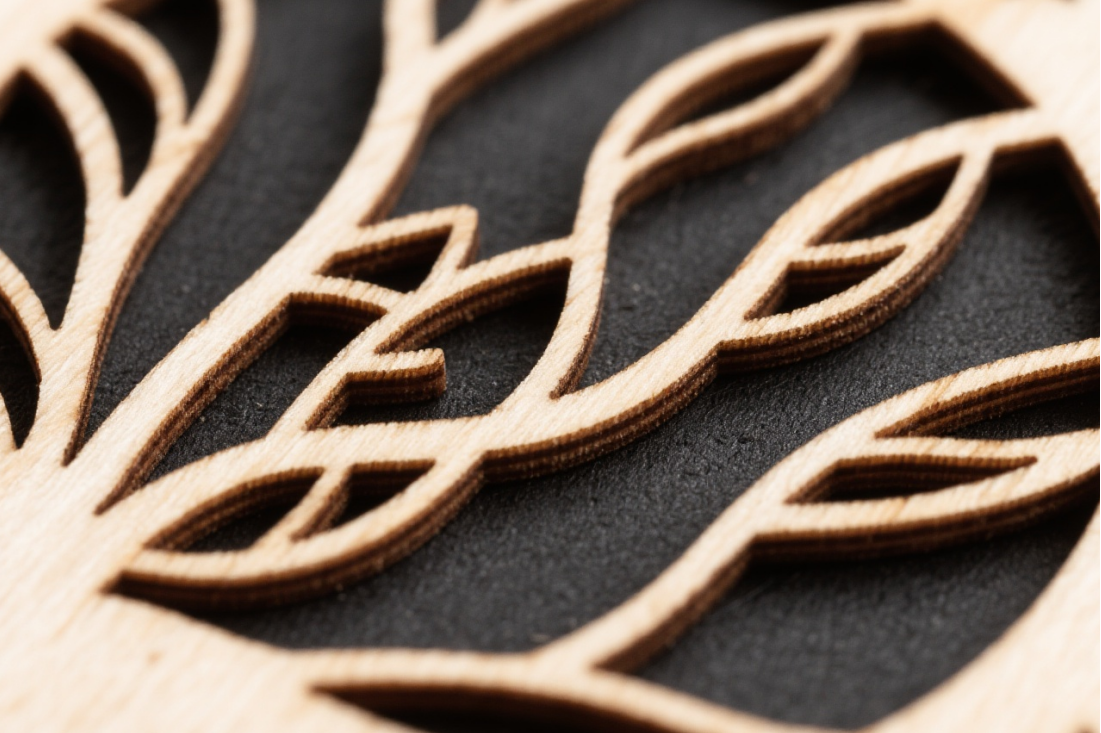 लेज़र कटिंग के लिए किस प्रकार के लेज़र कटिंग नियंत्रक की आवश्यकता होती है?